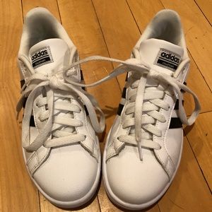 Women’s Adidas Cloudfoam Shoes - Size 7.5